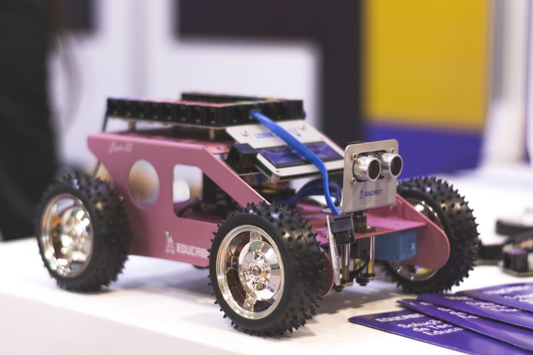 robot car that can be assembled by teens and adults